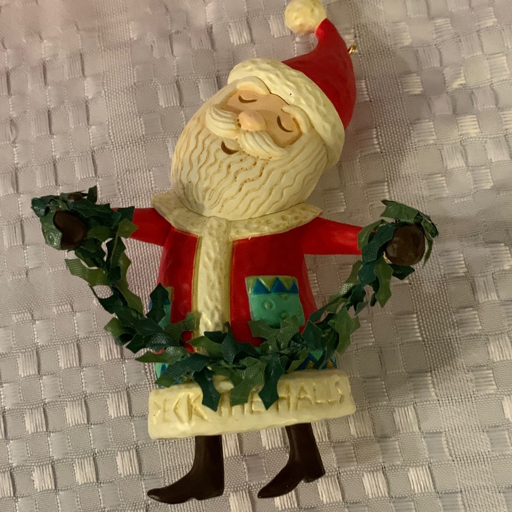 Hallmark Keepsake Bows of Holly Santa ornament, from 2017. In original box.